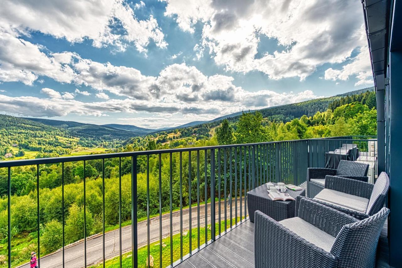 Beatris Resort Świeradów-Zdrój Exteriör bild